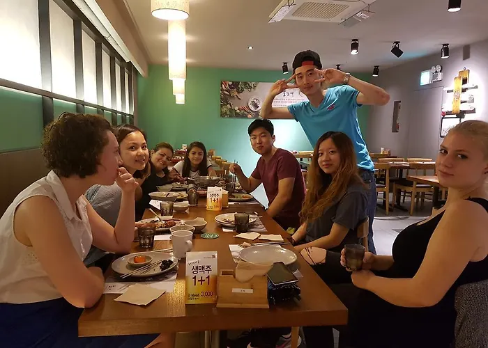 호스텔 Comeinn Hongdae - Female Only *