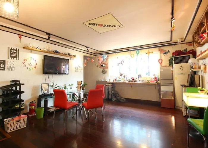 호스텔 Comeinn Hongdae - Female Only *