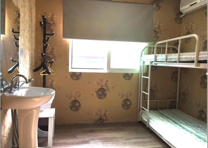 호스텔 Comeinn Hongdae - Female Only